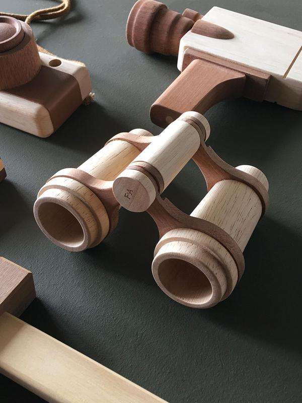 Wooden Binoculars - thetinycrate